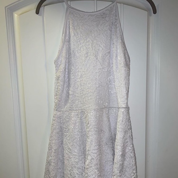 White lace dress - Picture 1 of 2